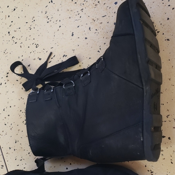 Universal Thread Shoes - Universal threads black women's lace up wedge boots size 8.5